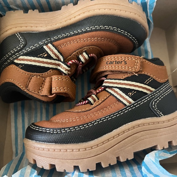 Carter's Donner Fashion Hiker Boots Boys- Size 7 - Picture 3 of 8